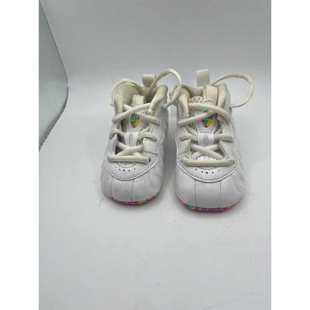 Nike Baby Toddler White Foams Sneakers Rainbow Sole‎ Shoes Size 2C